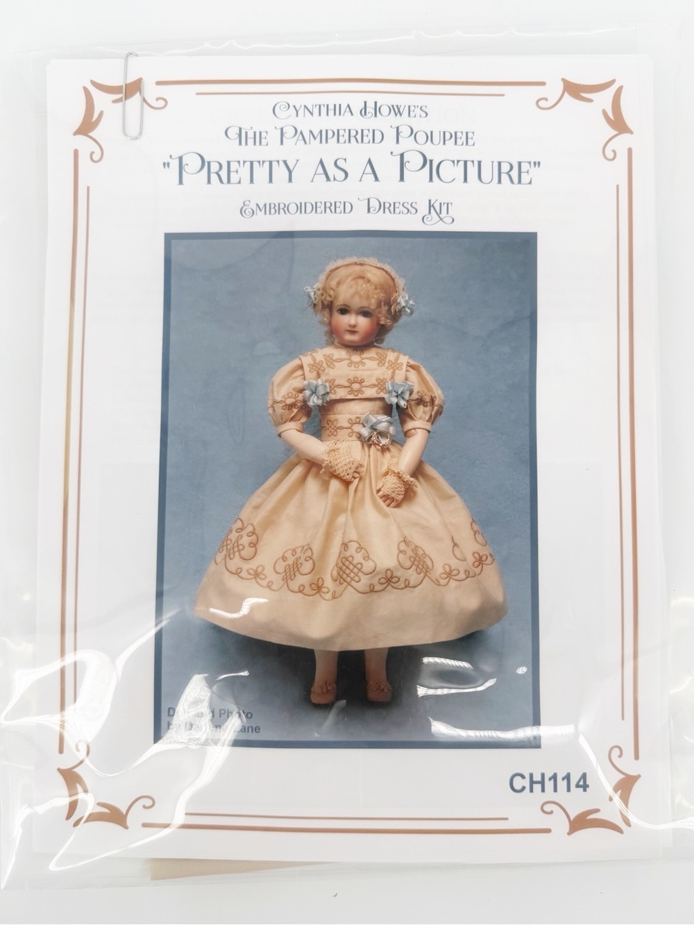 New Cynthia Howe's Pretty As a Picture Embroidered Dress Kit